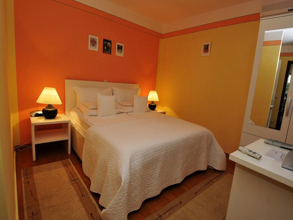 Hotel Haus Am Meer Cavtat Ruang foto